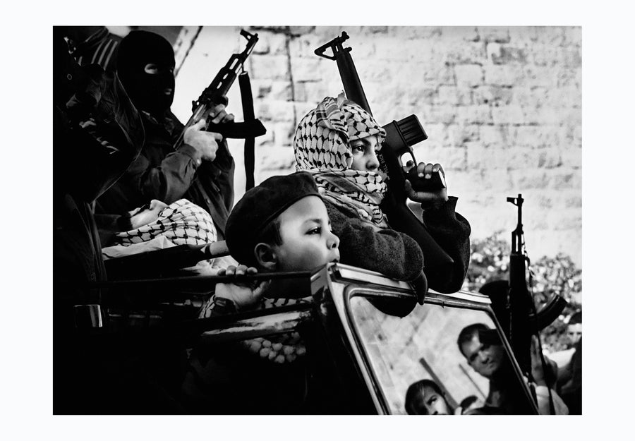 Funeral Ramallah 2001 - Photographic print, stamped and signed by Jan Grarup. Printet on Baryta Fine Art 325 gram paper in A2 (59,4 x 42cm)